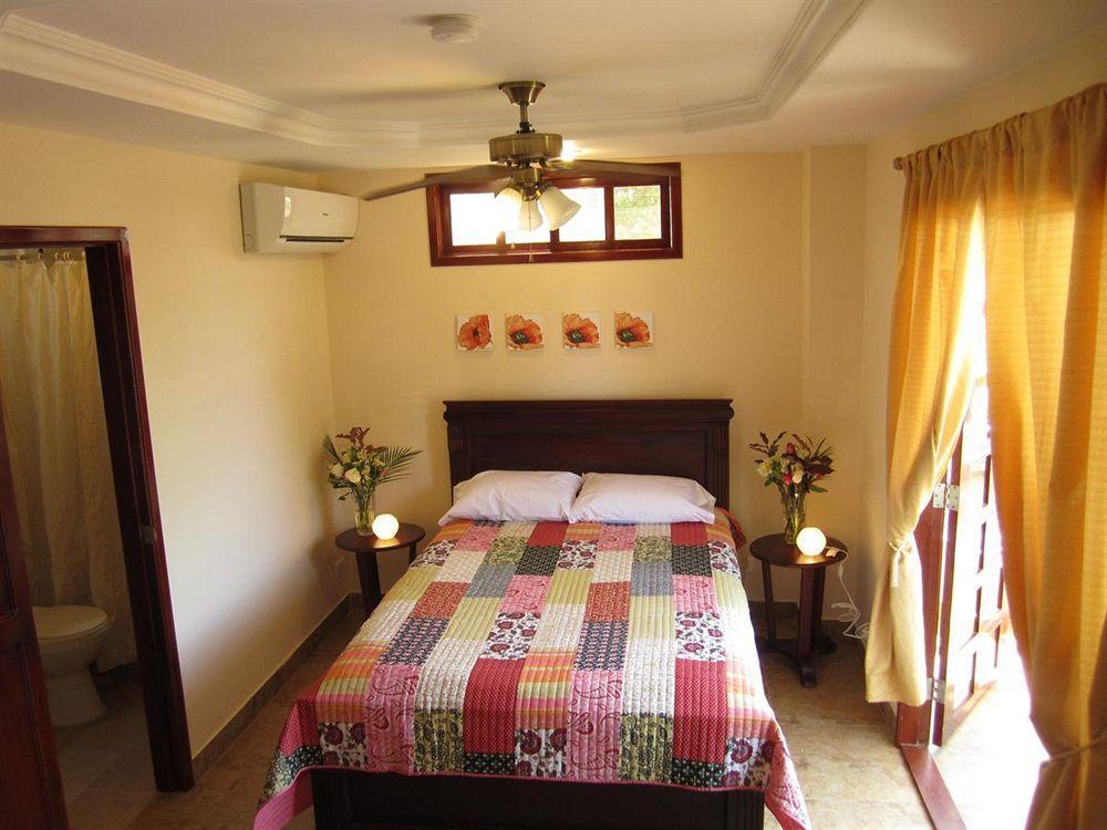 Puerta Sol Inn Manglaralto Exterior photo